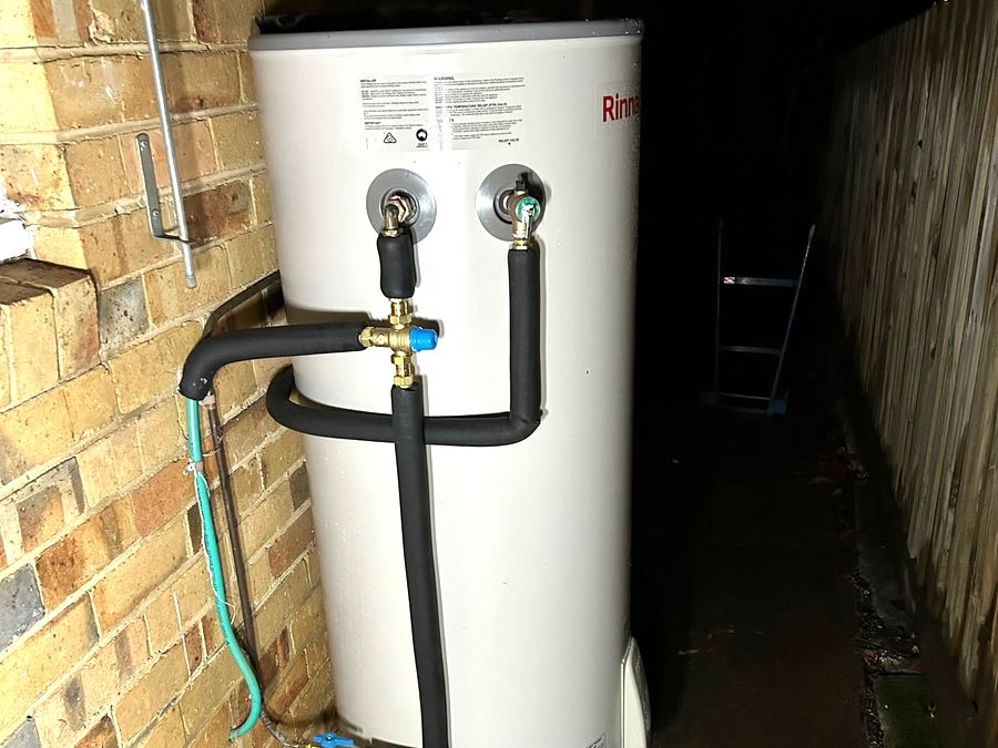 New Rinnai mains-pressure electric storage hot water tank installed in Melbourne