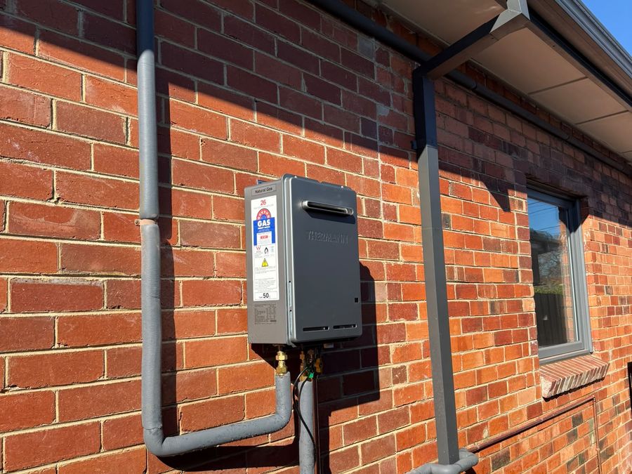 Instantaneous hot water unit installed on a Melbourne brick home